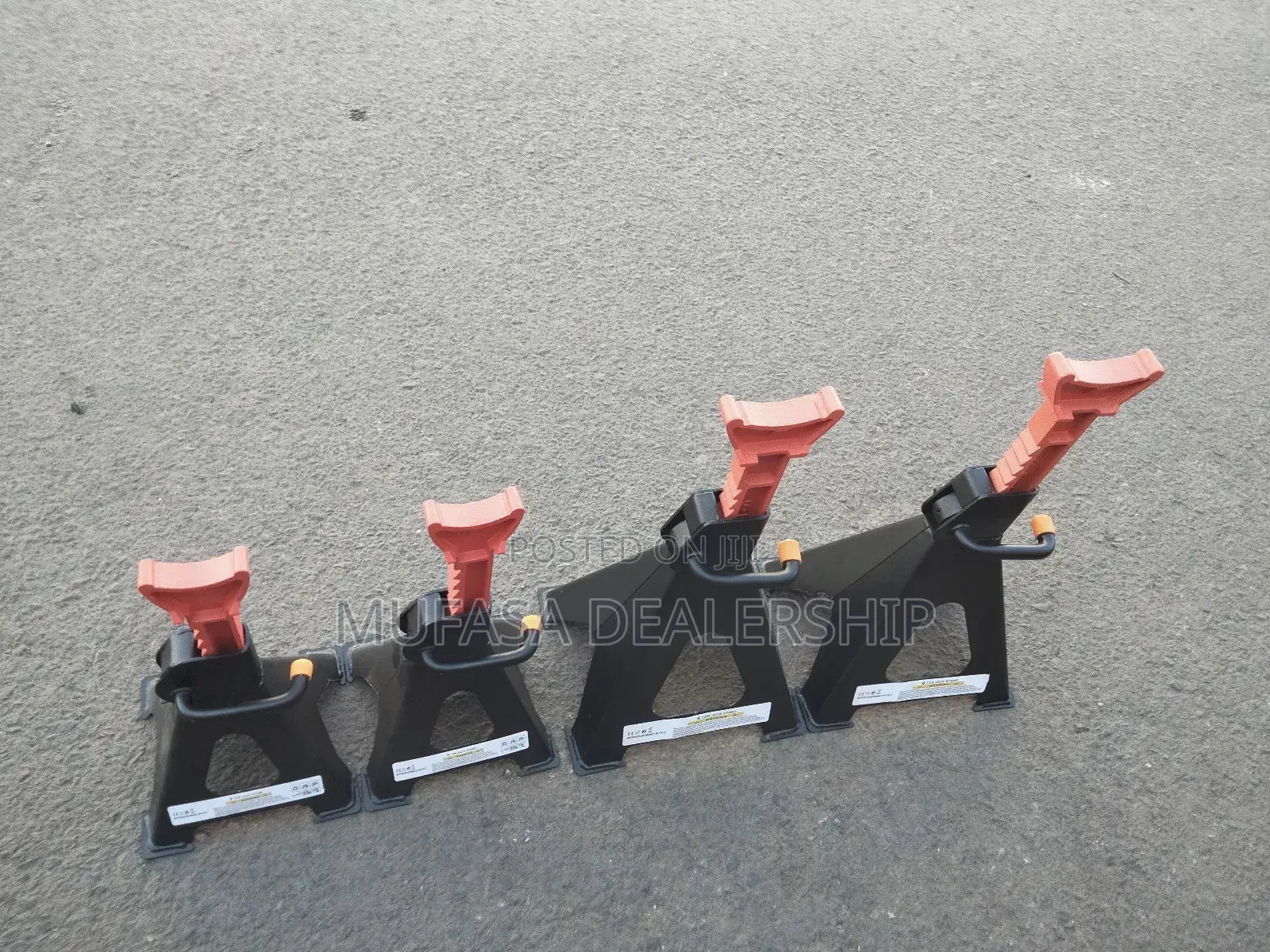 Jack Lifters/Jack Stands