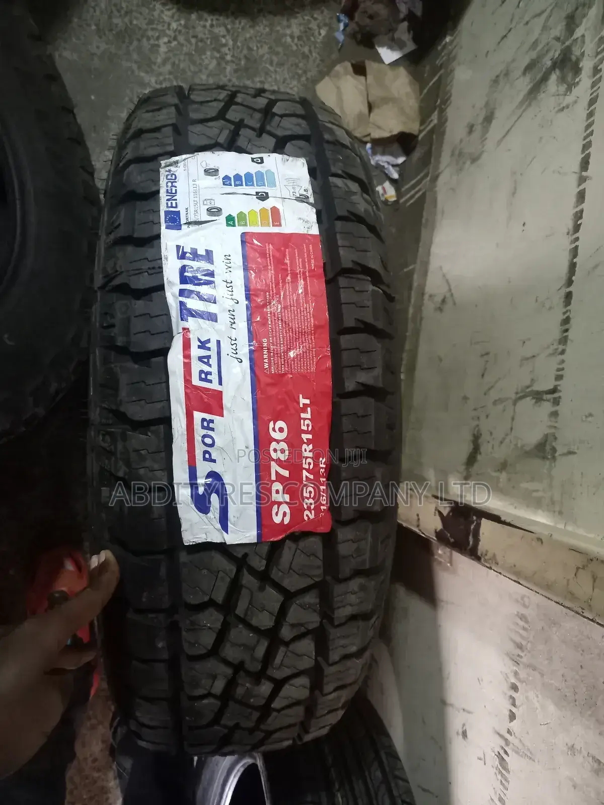 235/75r15 Sportrak Sp786