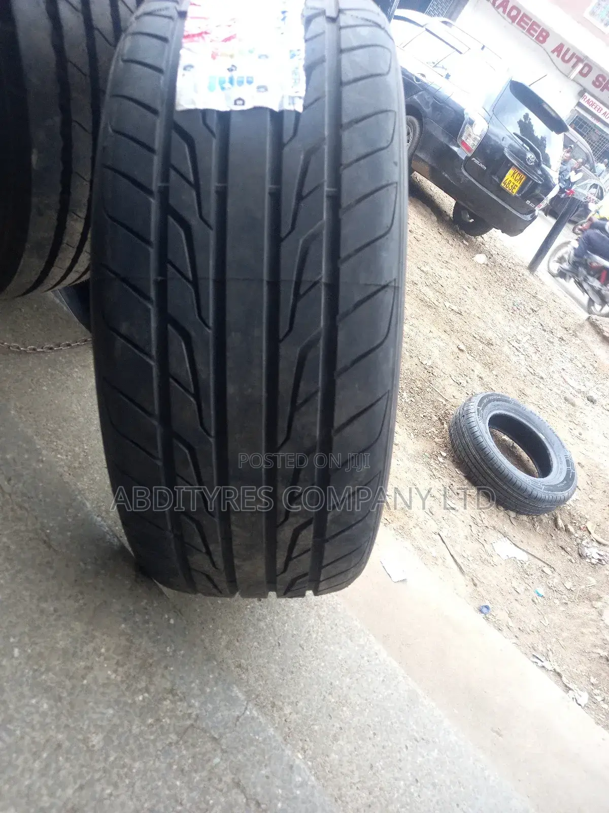 275/55r20 Sportrak