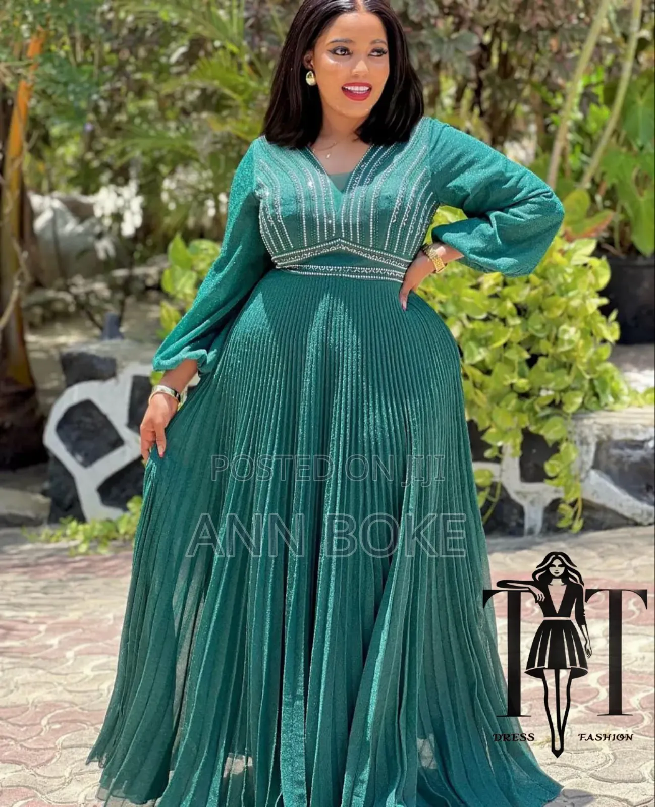 Long Dress
Sizes 38-46 /44-52
at 4500 Wholesale