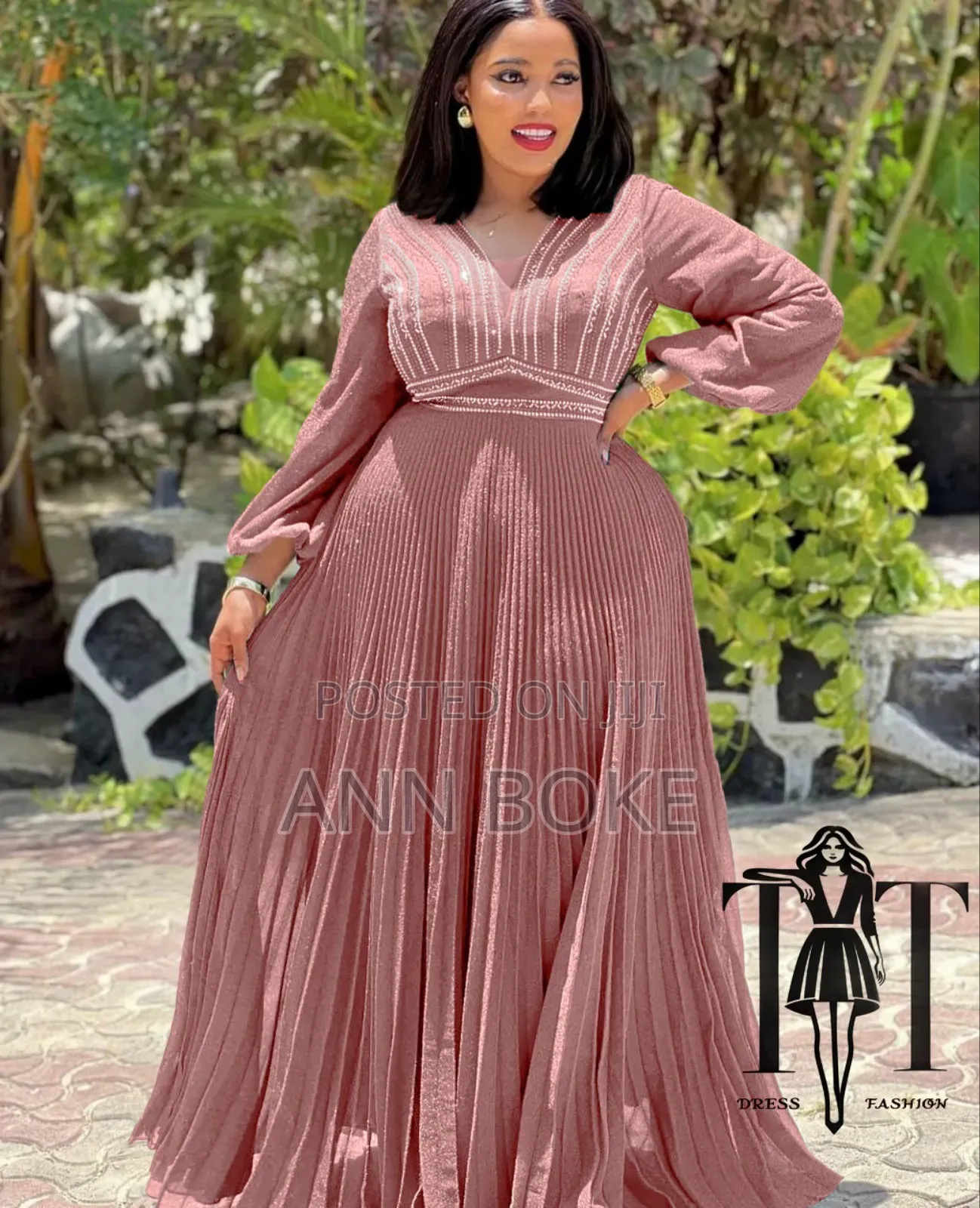 Long Dress
Sizes 38-46 /44-52
at 4500 Wholesale