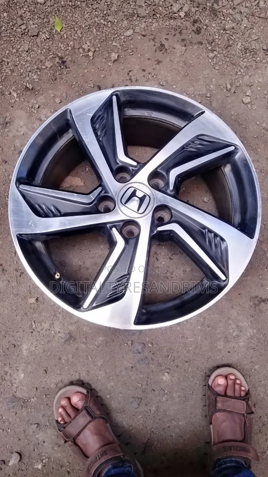 Honda Vezel Rims Size 17"At Affordable Cost Original