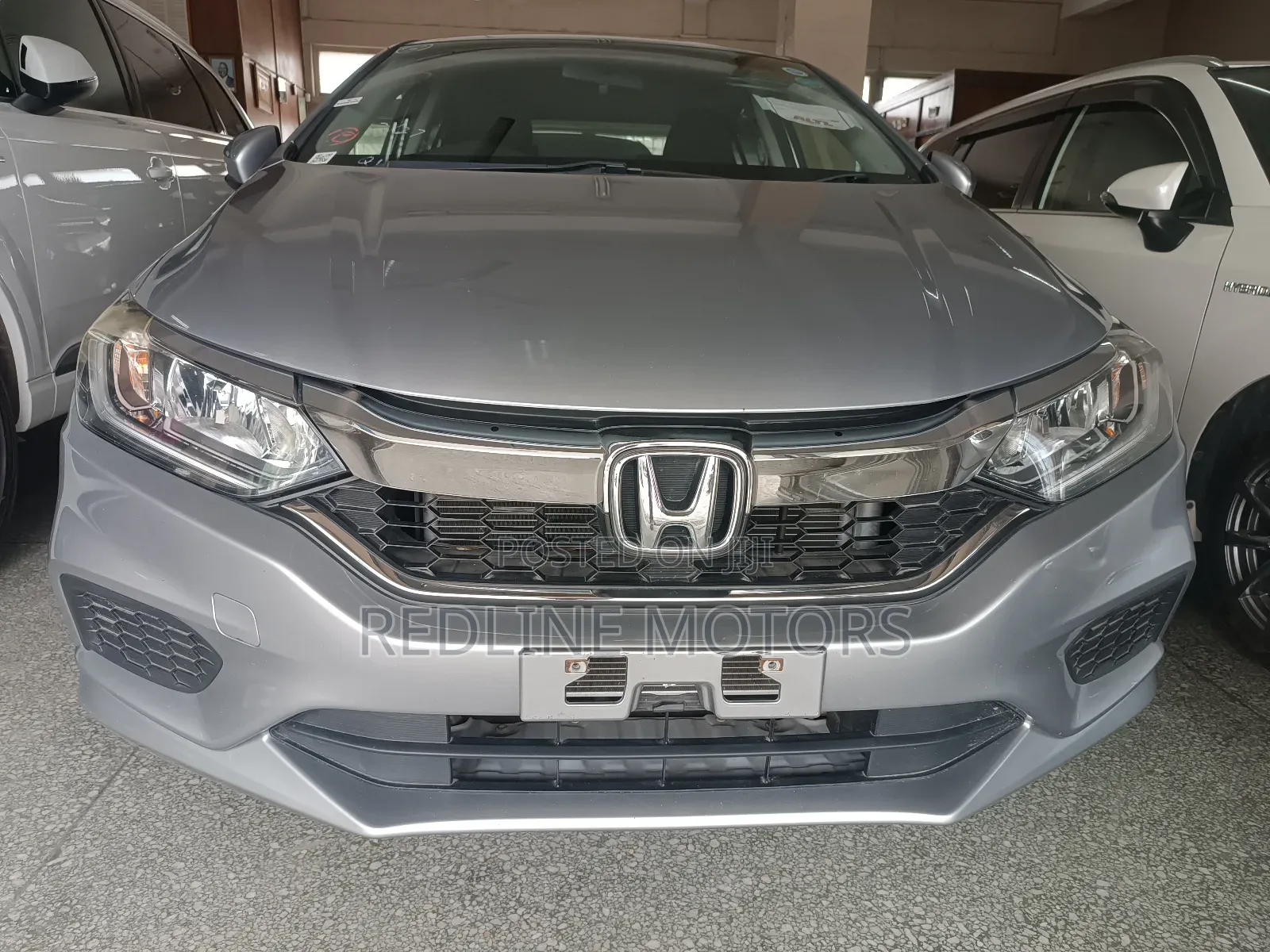 Honda Grace 2018 Silver