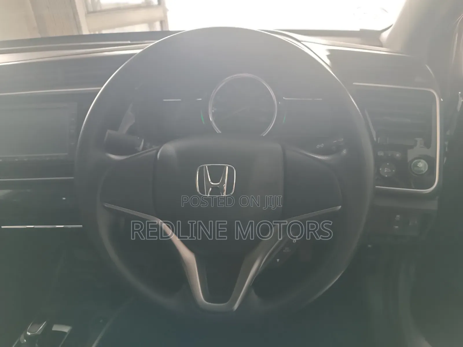 Honda Grace 2018 Silver