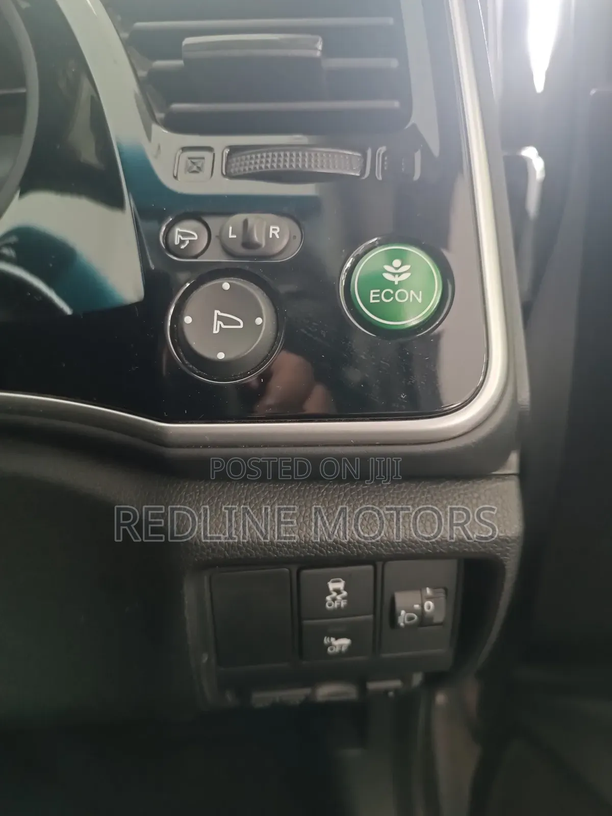Honda Grace 2018 Silver