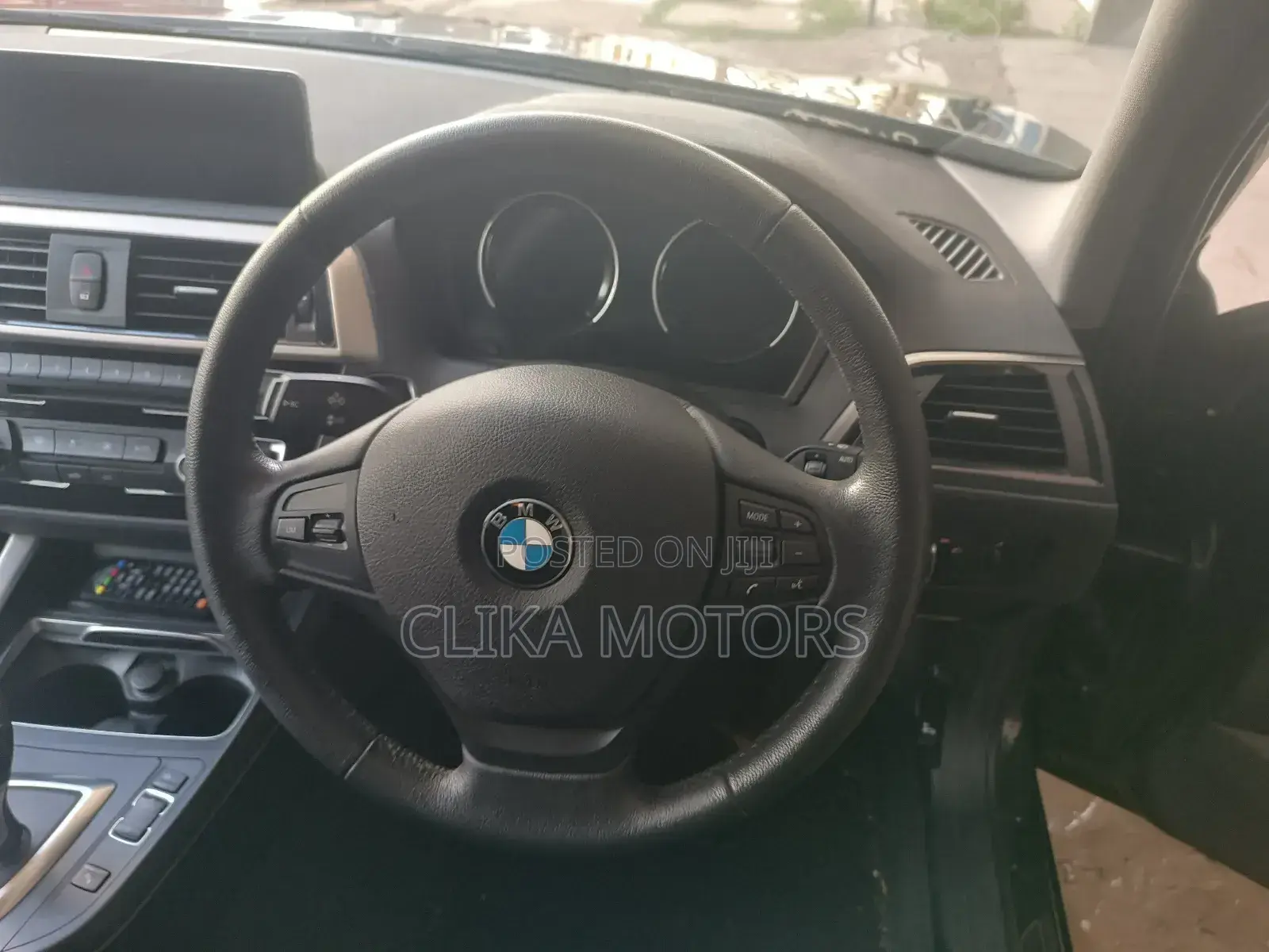 BMW 118i 2018 Black