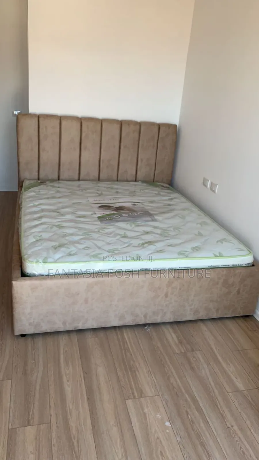 5x6 Lux Modern Chester Bed Available for Sale