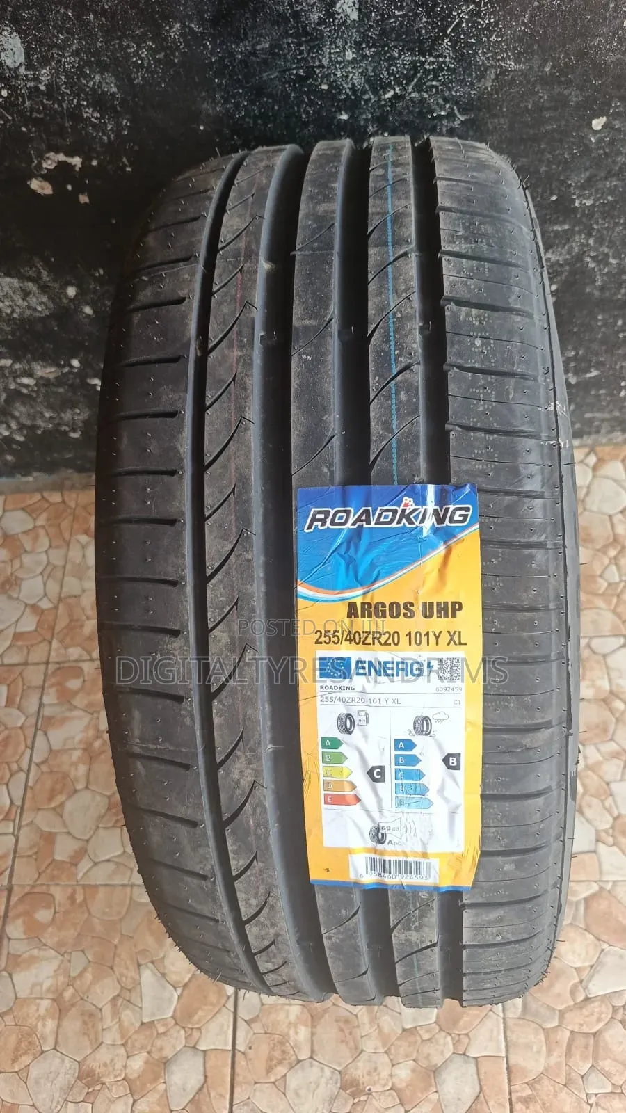 255/40r20 Road King Tyres Brand New
