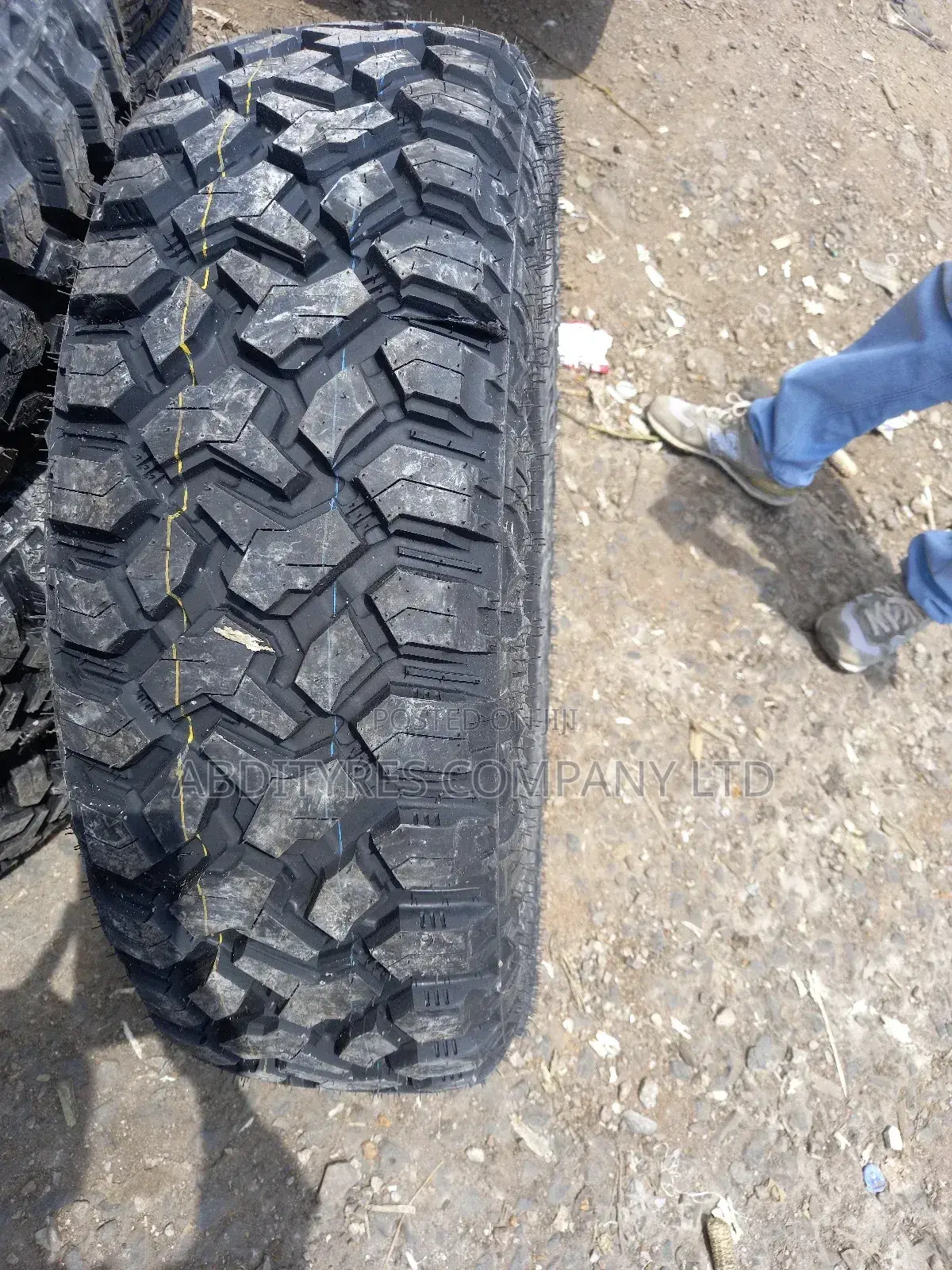 235/75r15 LCH 10pr