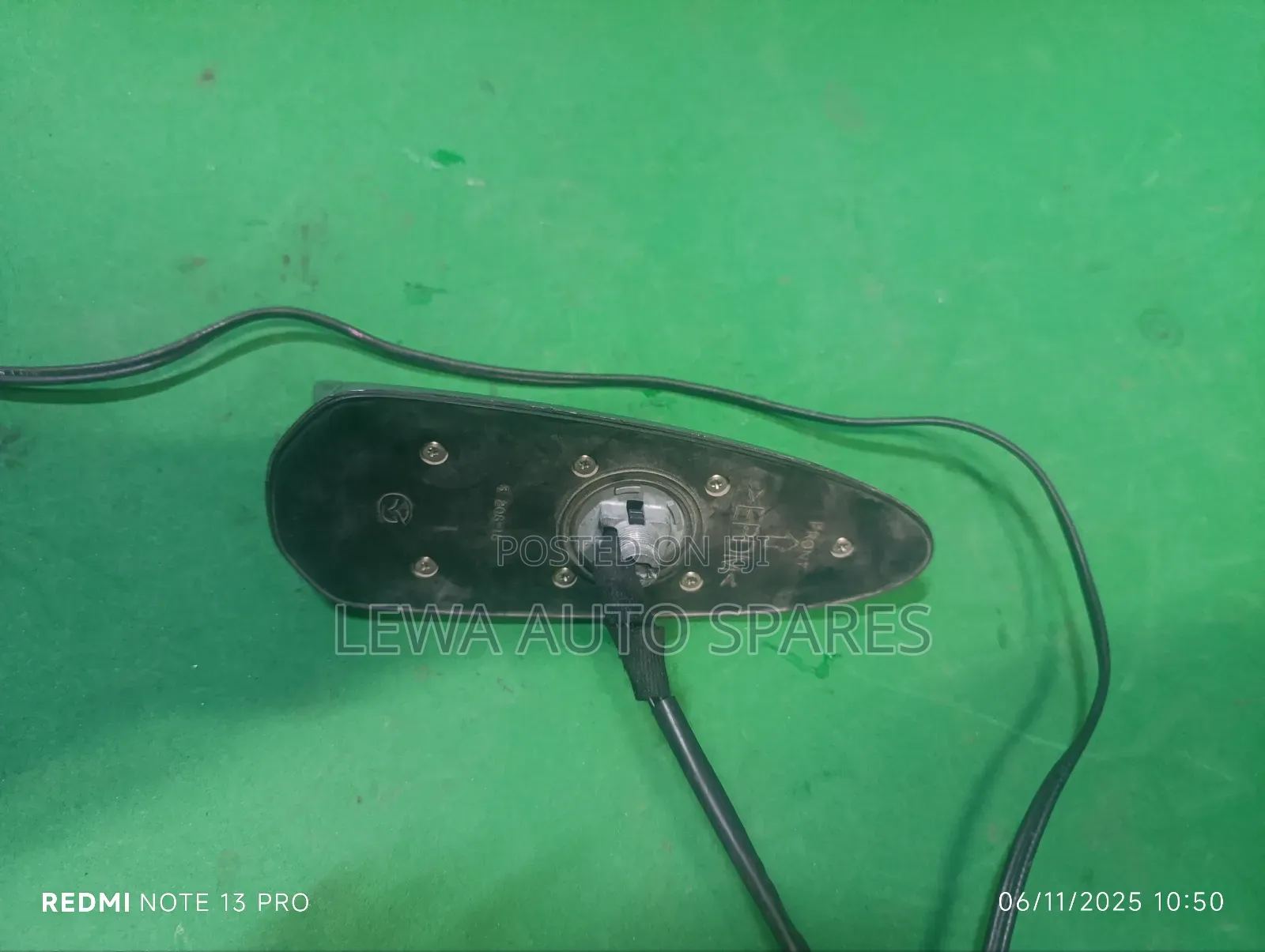 Shark Fin Antenna For A Toyota 2021 5ba-ksp210