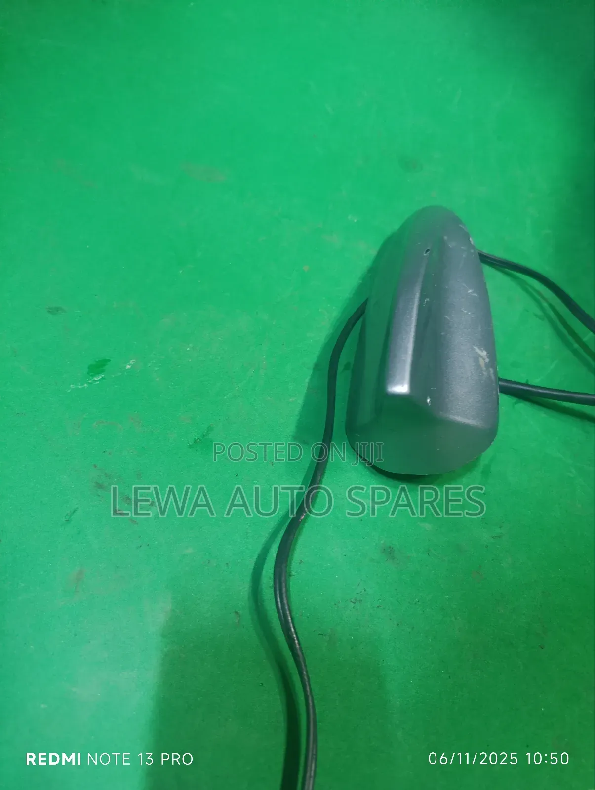 Shark Fin Antenna For A Toyota 2021 5ba-ksp210