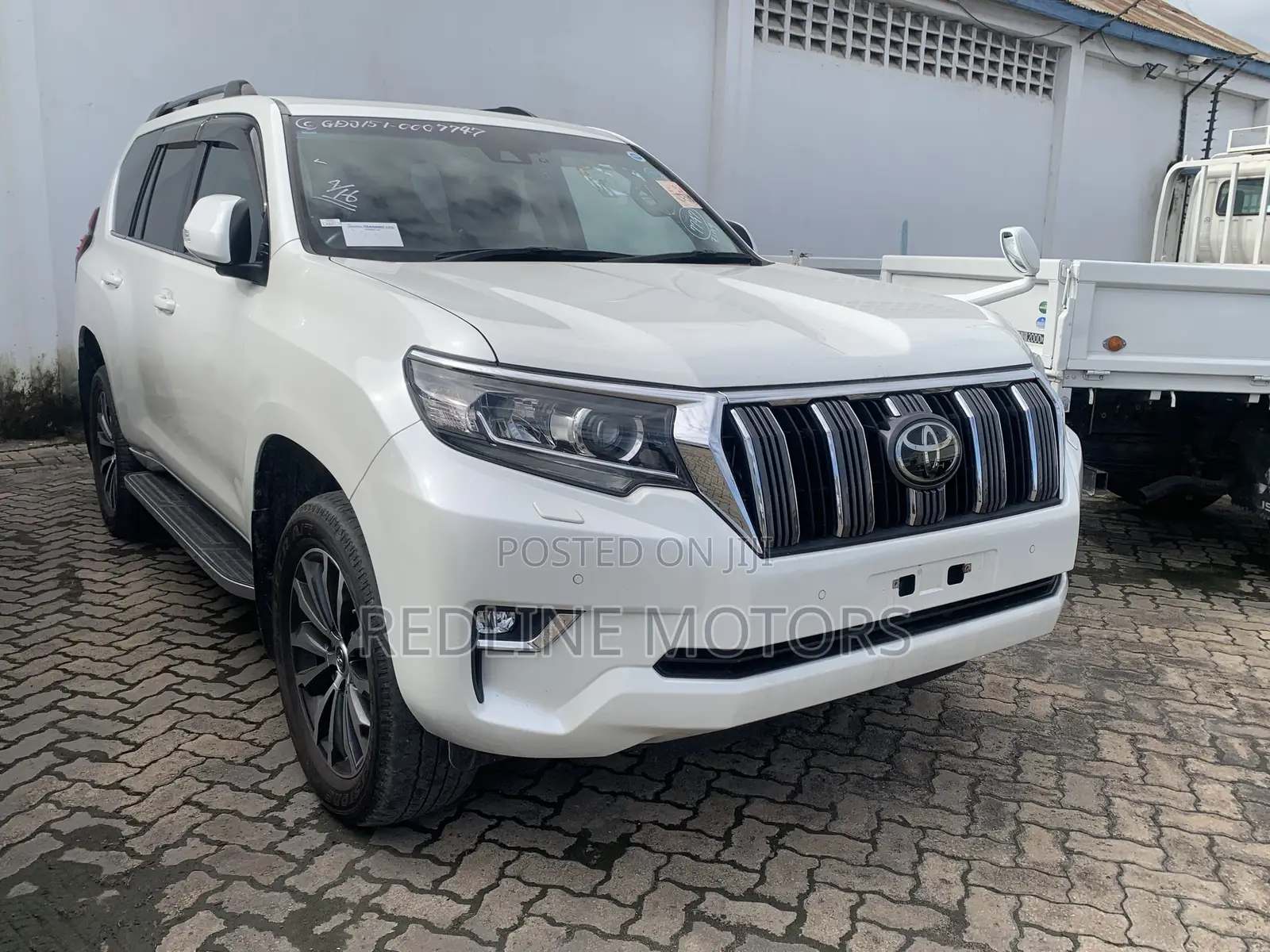 Toyota Land Cruiser Prado 2.8 2018 Off white
