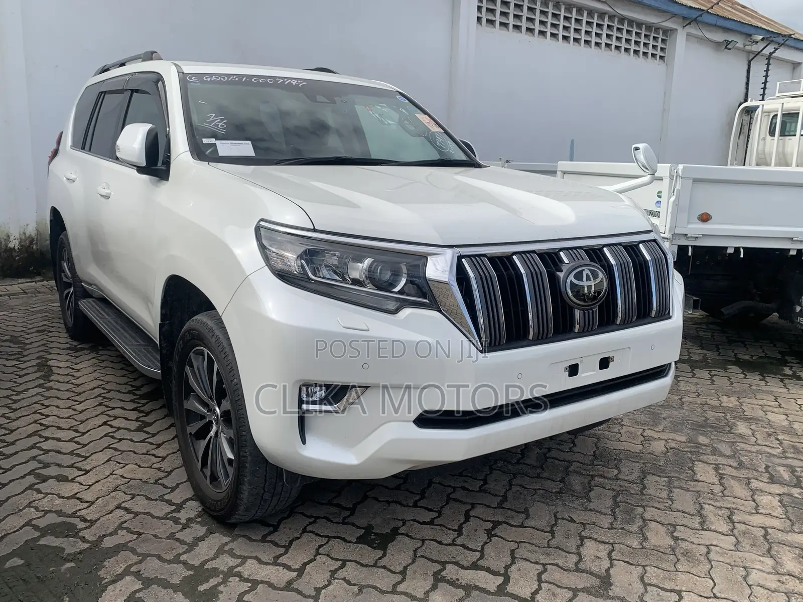 Toyota Land Cruiser Prado 2.8 2018 Off white