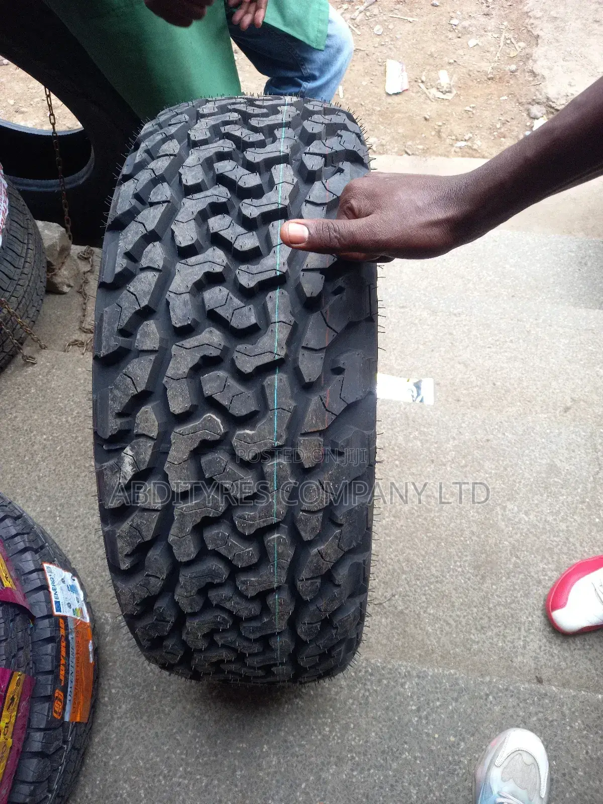 265/60r18 Maxtrek