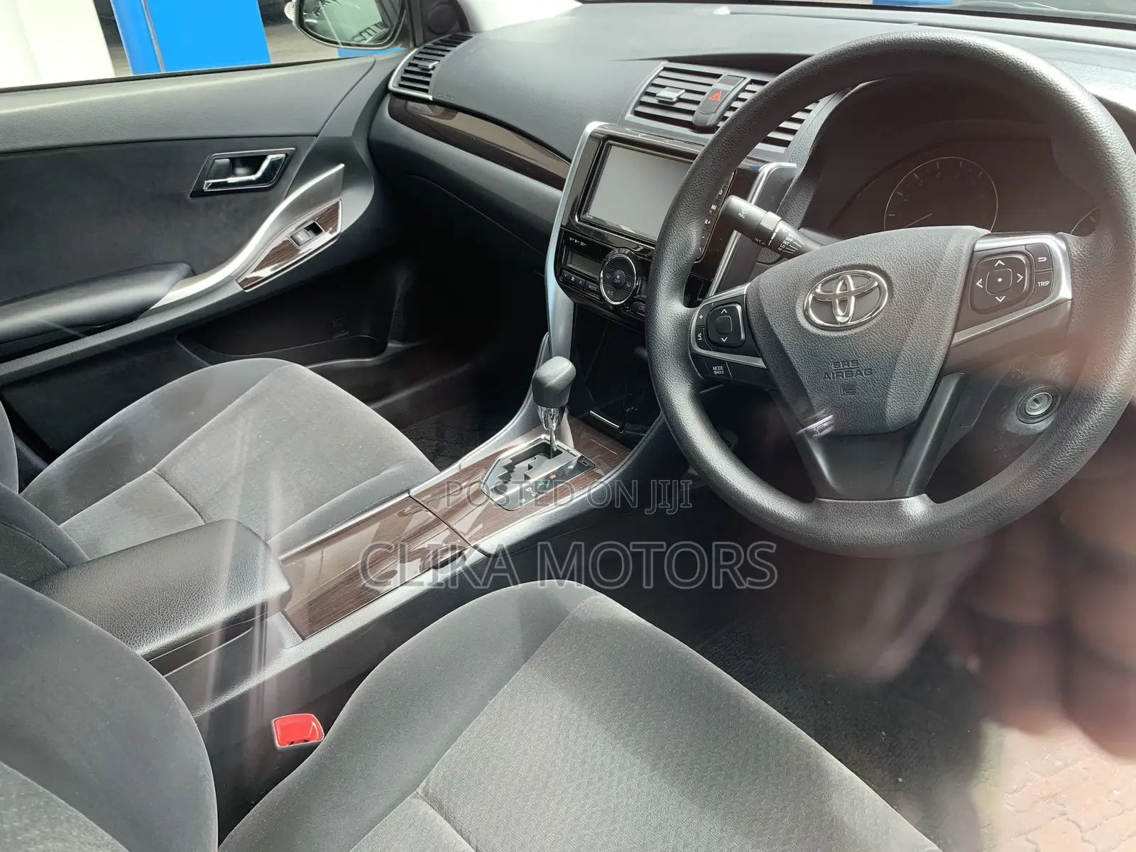 Toyota Premio 1.5 FWD 2018 Off white