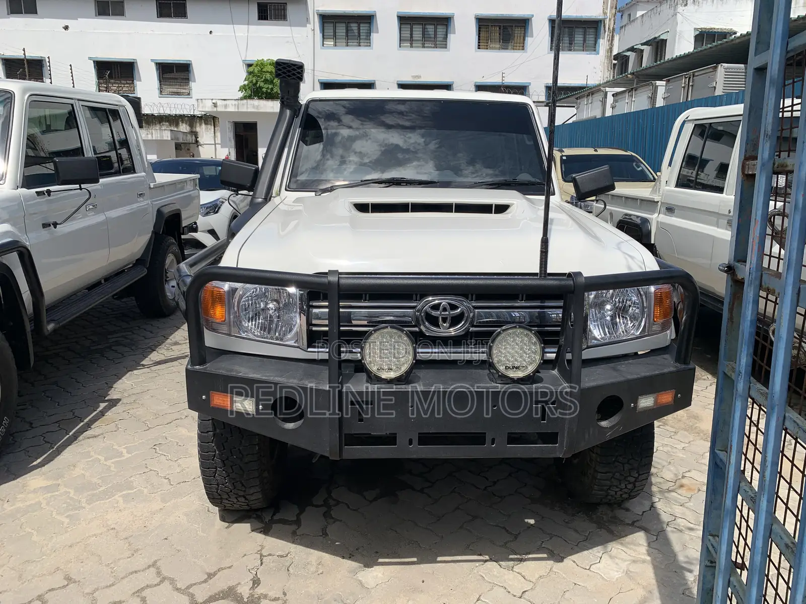 Toyota Land Cruiser 4.5 V8 TD 2019 White