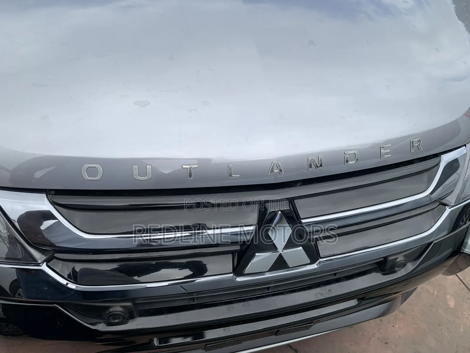 Mitsubishi Outlander PHEV 2018 Silver