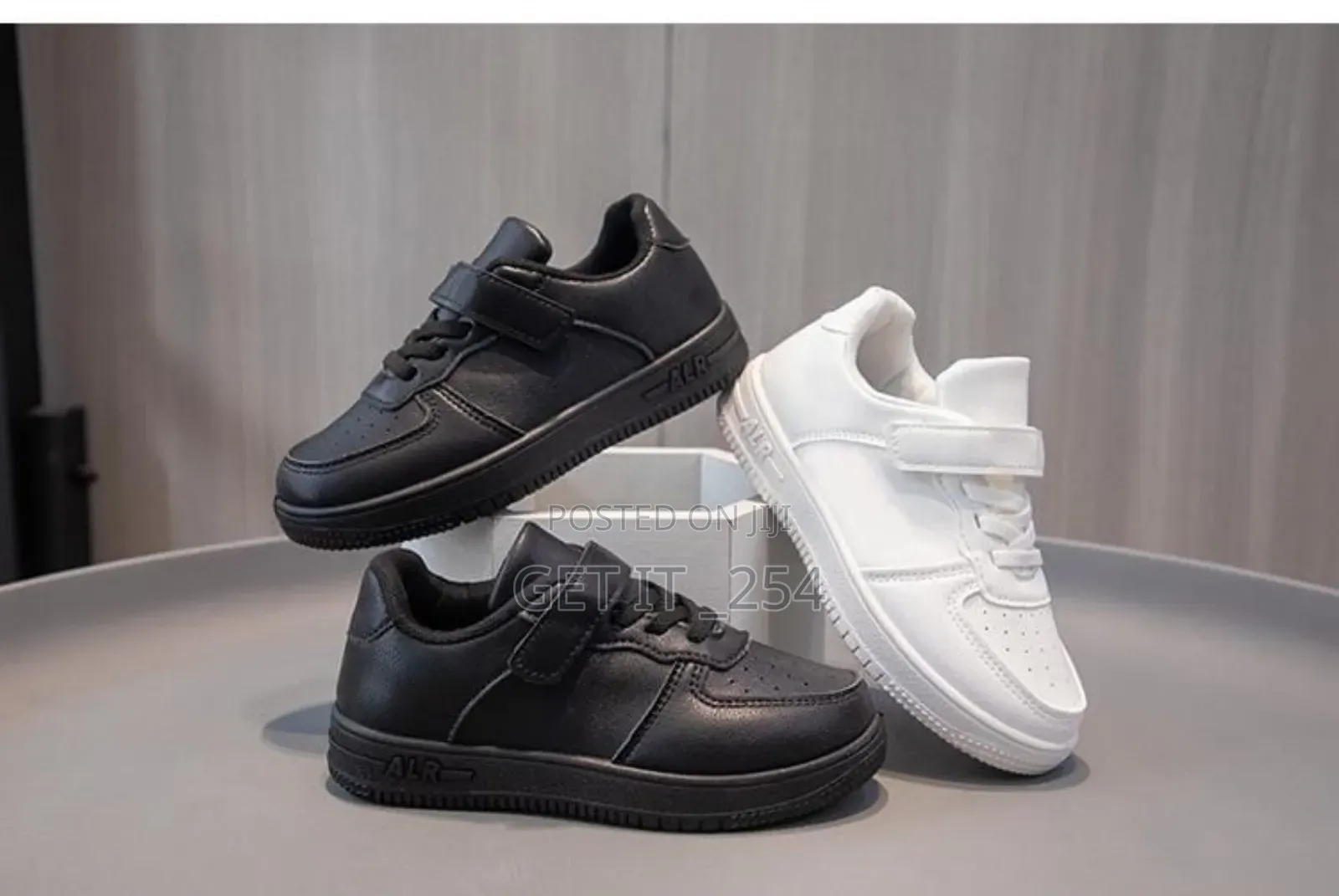 Unisex Kids Sneakers*
*Sizes:26,27,28,29,30,31,32,33,34,35,