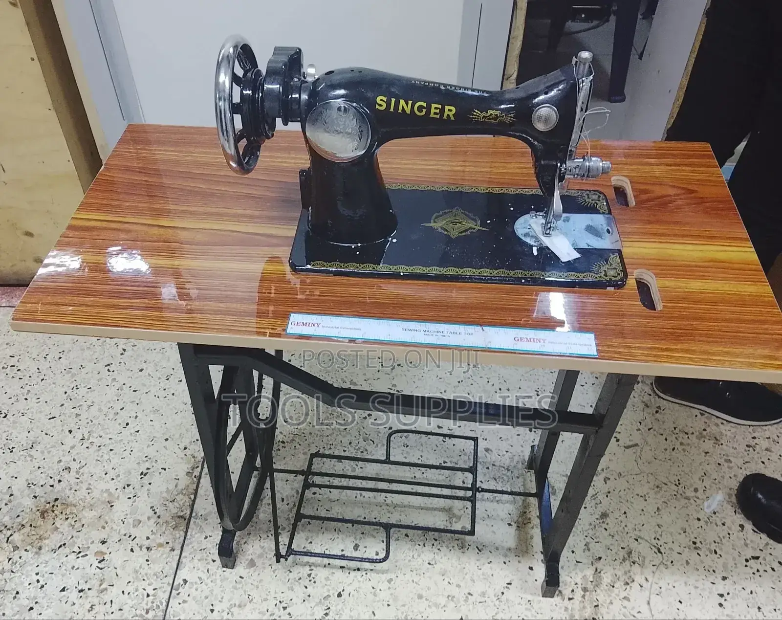 Singer Sewing Machine With Imported Table
