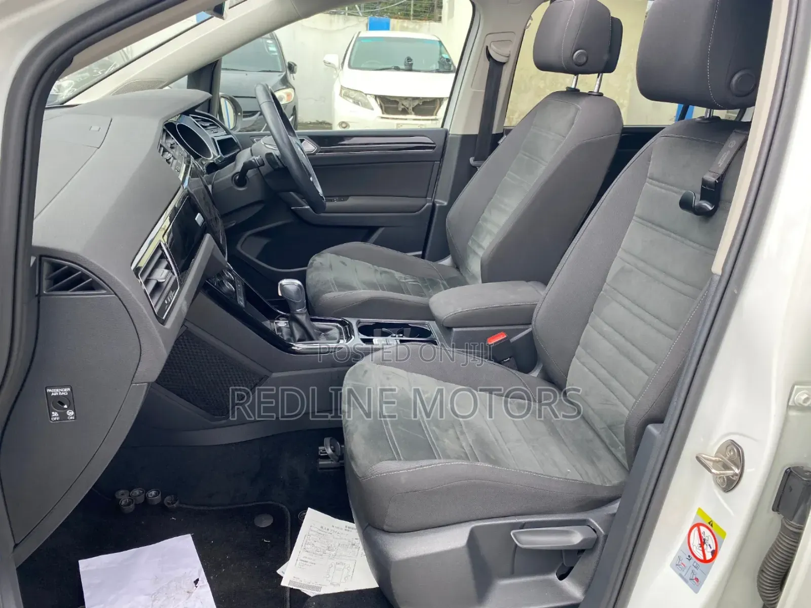 Volkswagen Touran 2018 Pearl