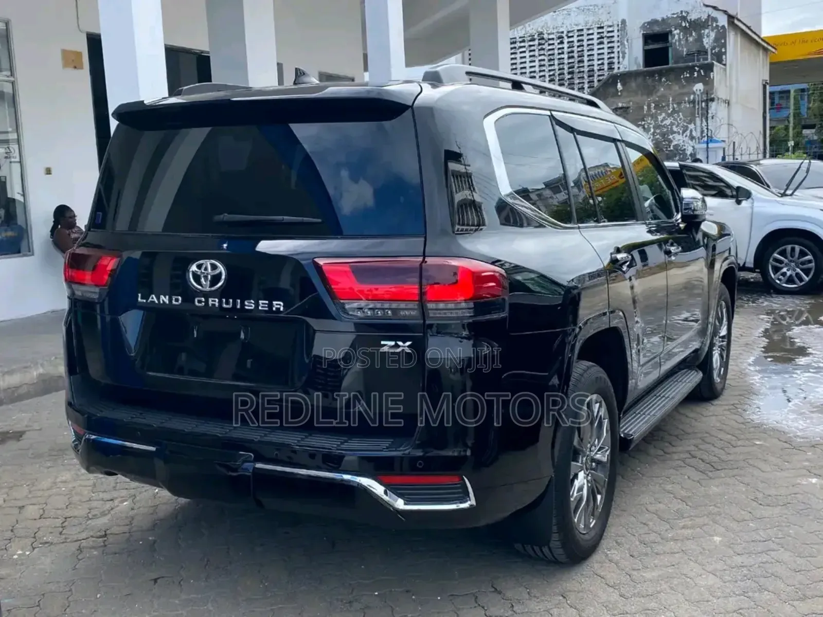 Toyota Land Cruiser 4.6 V8 ZX 2020 Black
