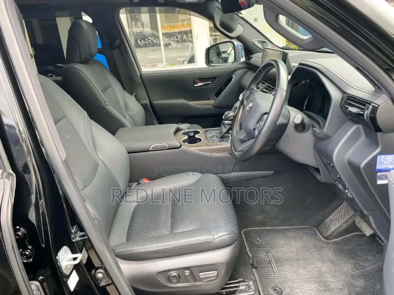 Toyota Land Cruiser 4.6 V8 ZX 2020 Black