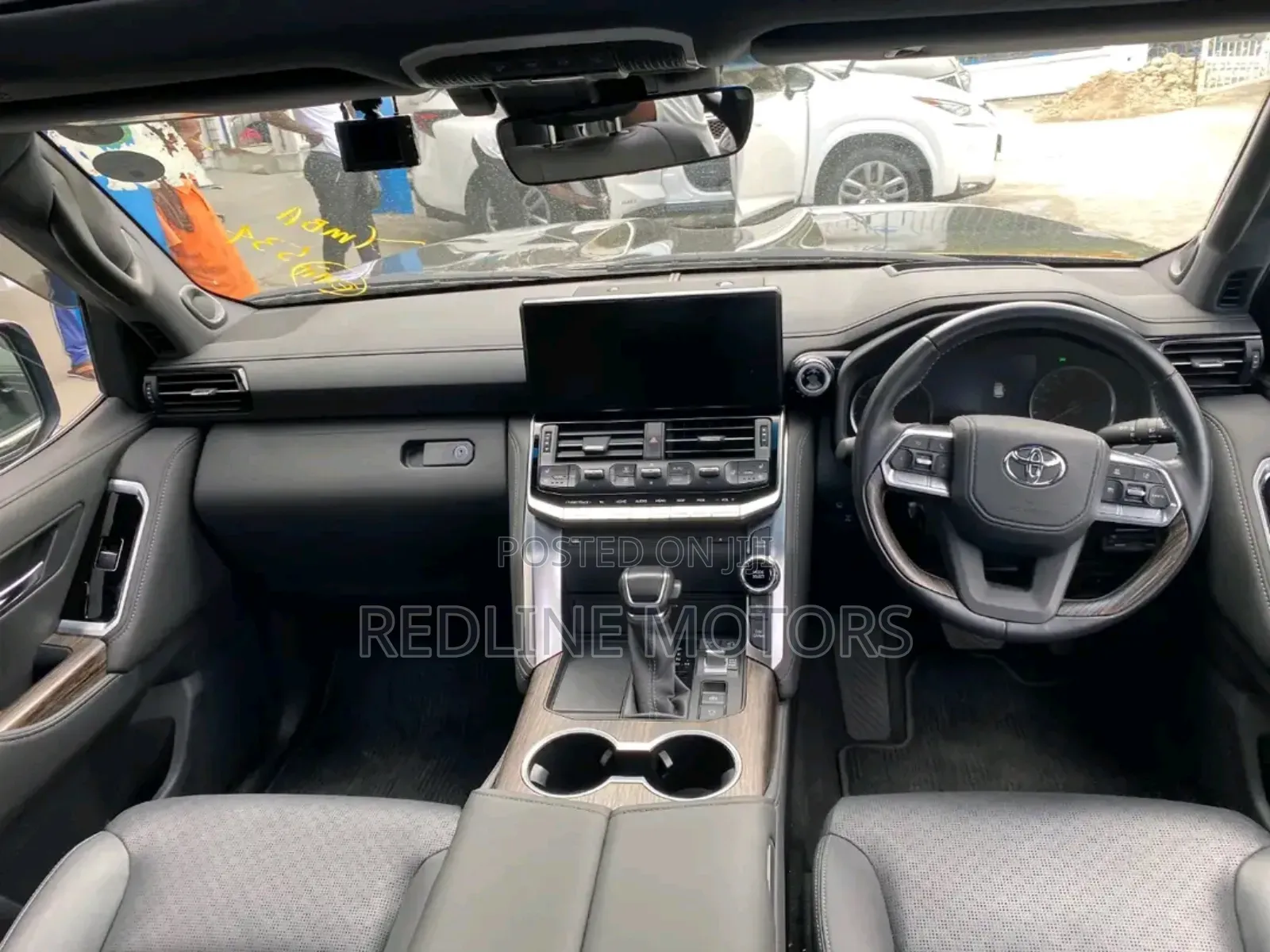 Toyota Land Cruiser 4.6 V8 ZX 2020 Black