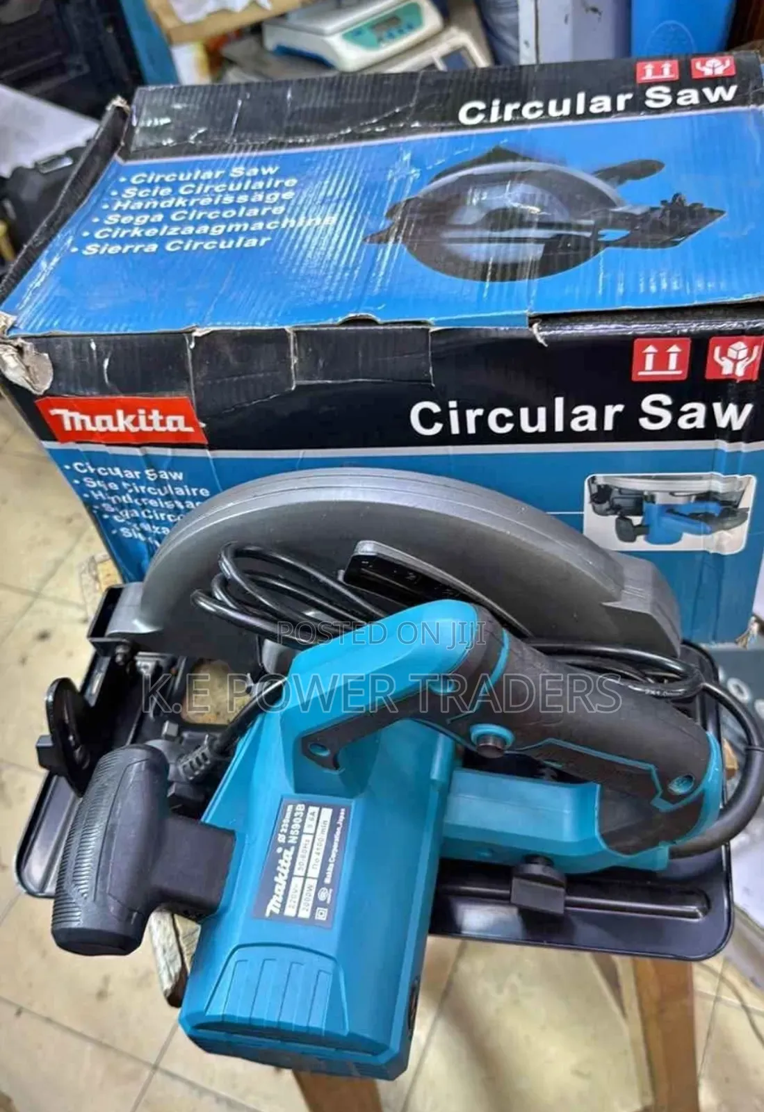 Makita 9 Inch Circular Saw