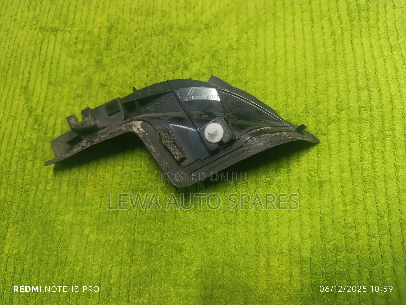 Windscreen Finisher For Toyota Noah