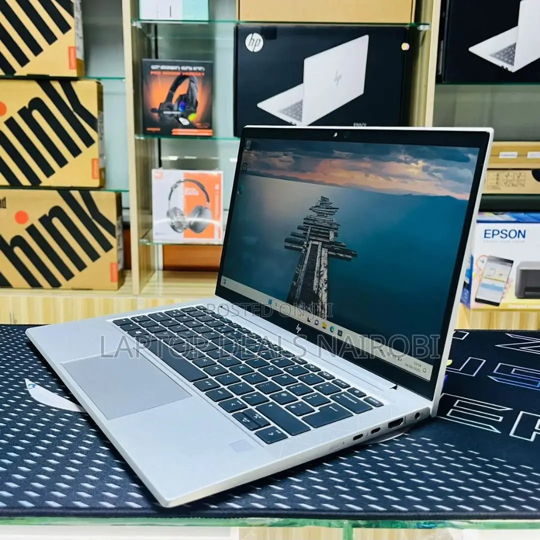 Laptop HP EliteBook 830 G8 16GB Intel Core I5 SSD 256GB