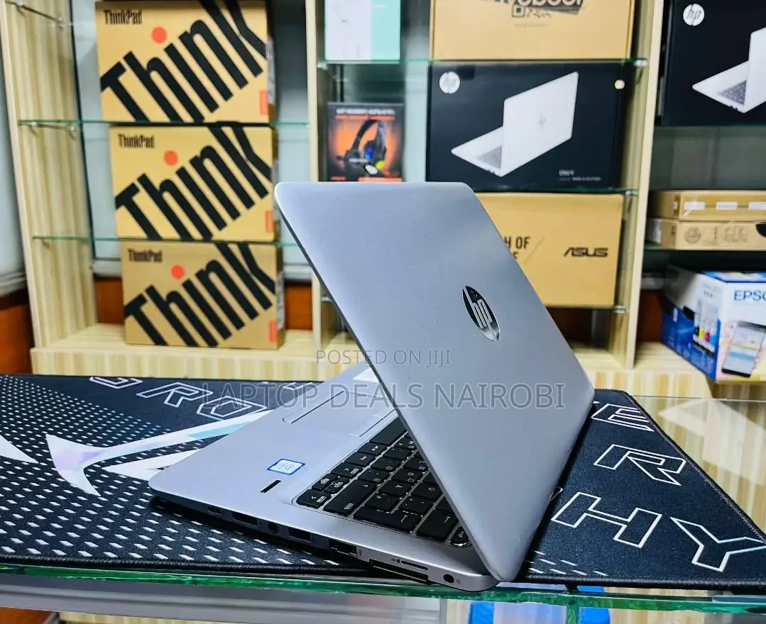 Laptop HP EliteBook 820 G4 8GB Intel Core I5 HDD+SSD 256GB