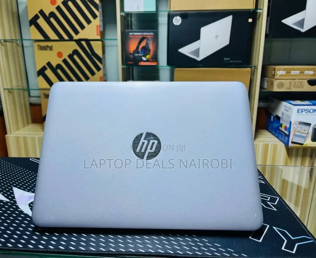 Laptop HP EliteBook 820 G4 8GB Intel Core I5 HDD+SSD 256GB