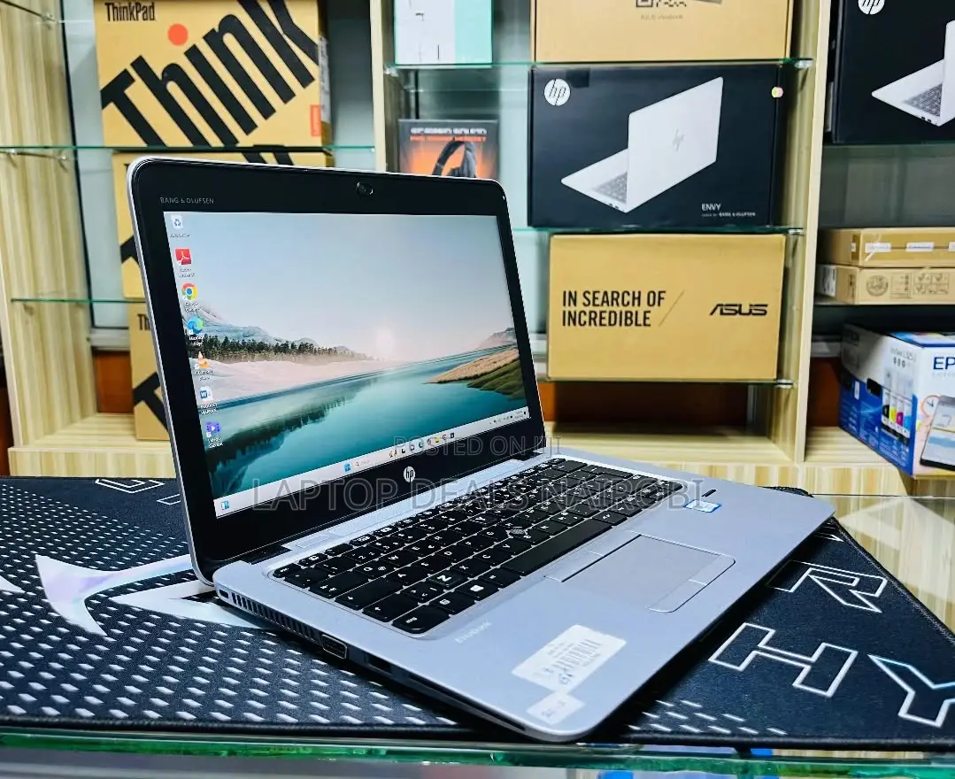 Laptop HP EliteBook 820 G4 8GB Intel Core I5 HDD+SSD 256GB