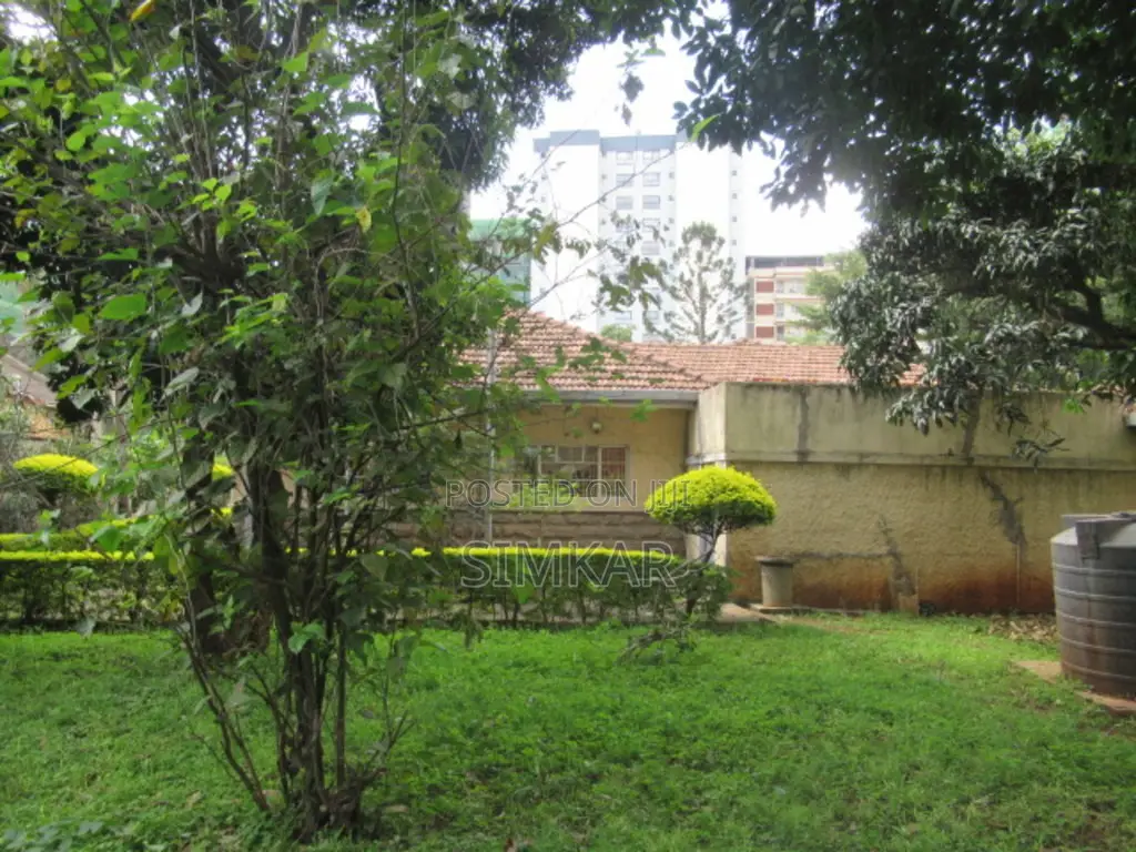 0.5-Acre Plot for Sale in Parklands
