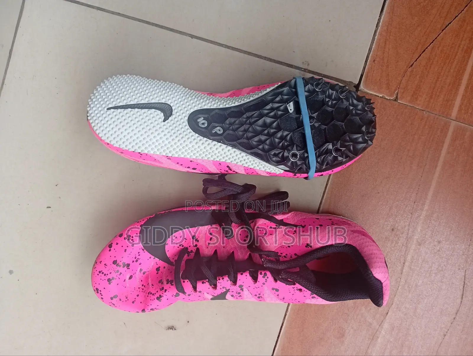 Shoes for Running [Sprinters]Mtumba