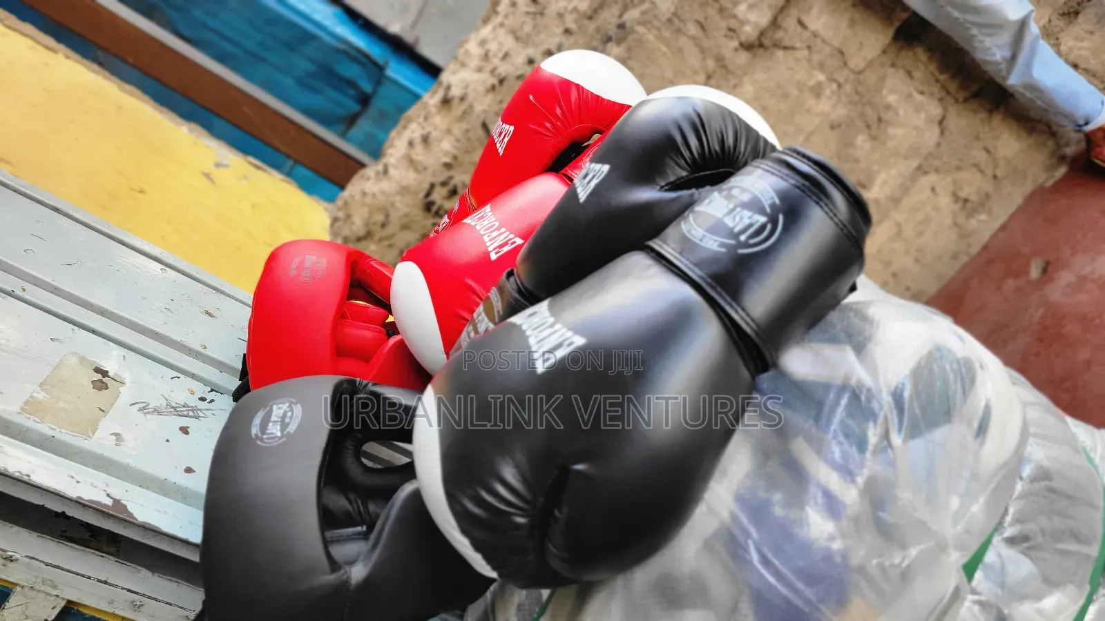 Boxing Gear Gloves/ Headgear
