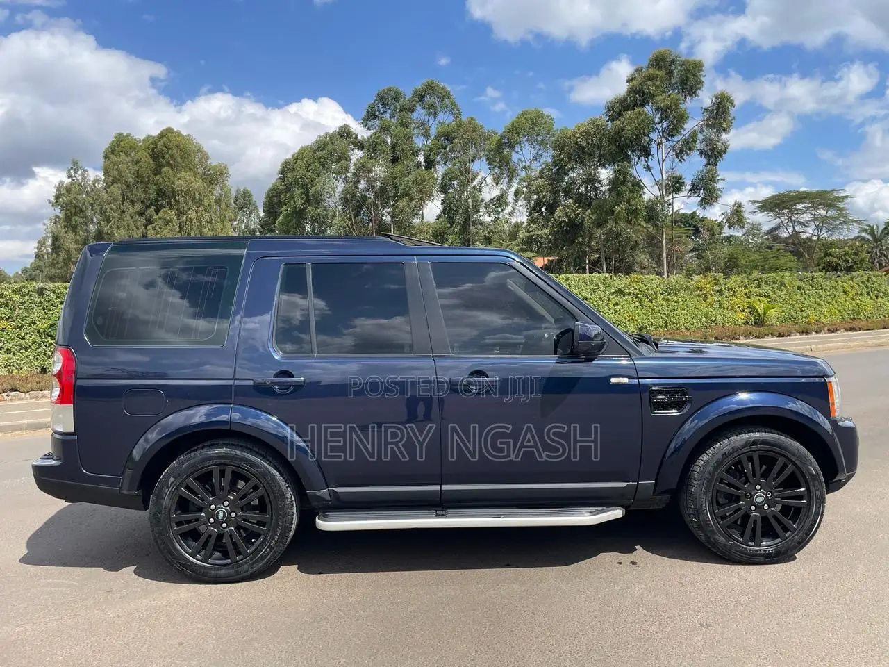 Land Rover Discovery 2009 Blue