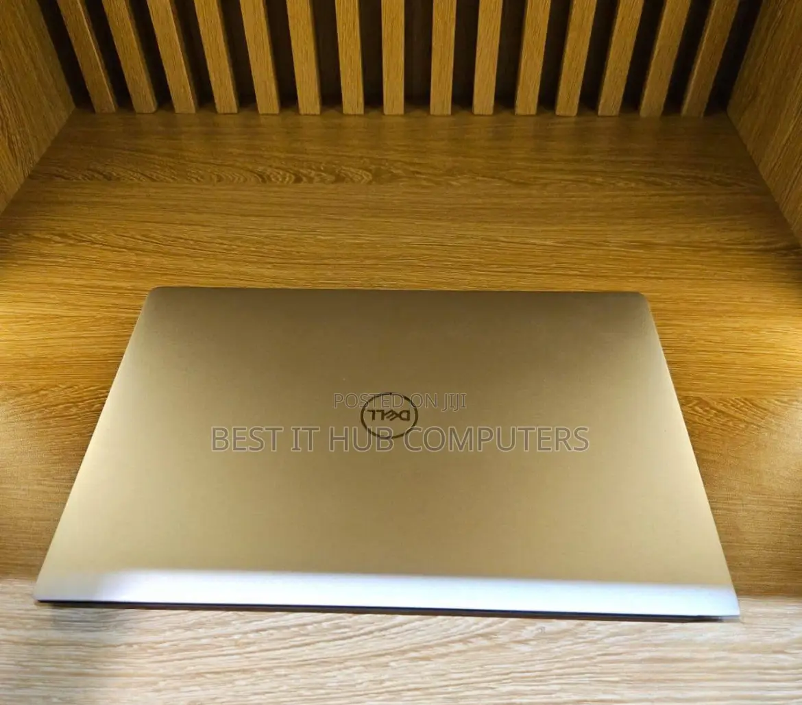 Laptop Dell XPS 13 7390 8GB Intel Core i5 SSD 256GB