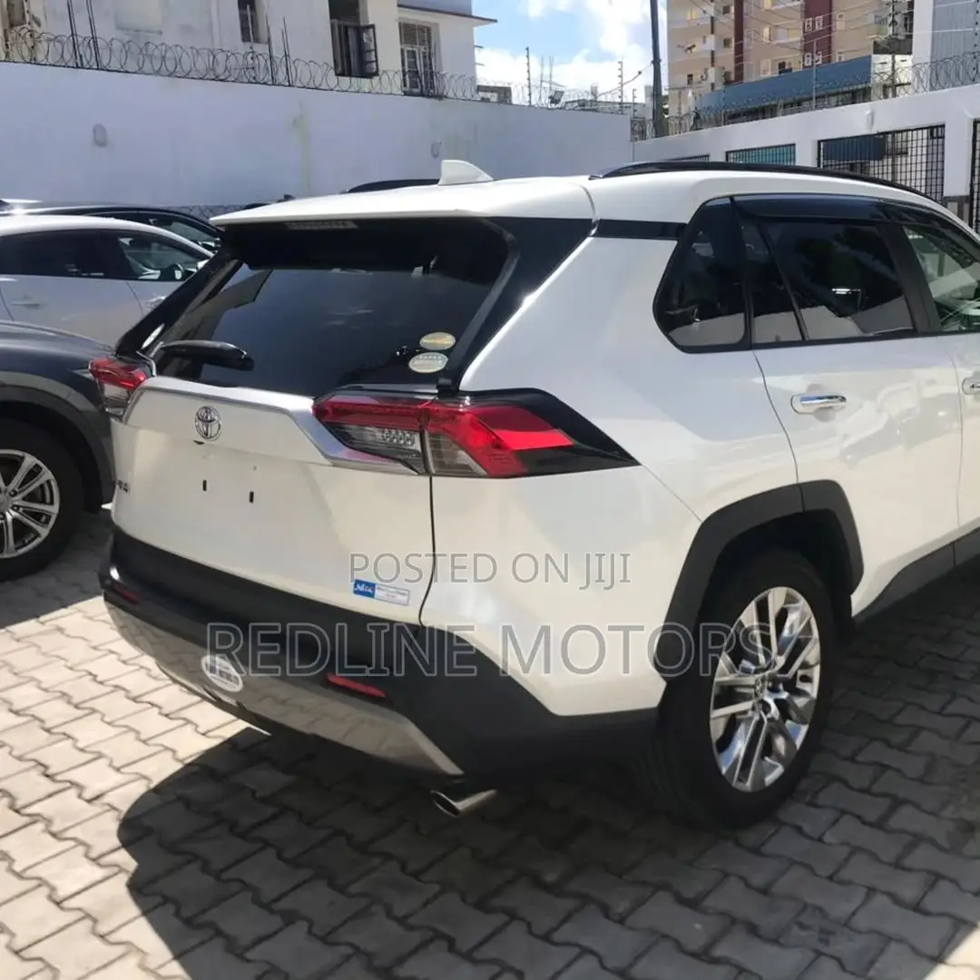 Toyota RAV4 Limited FWD 2020 White
