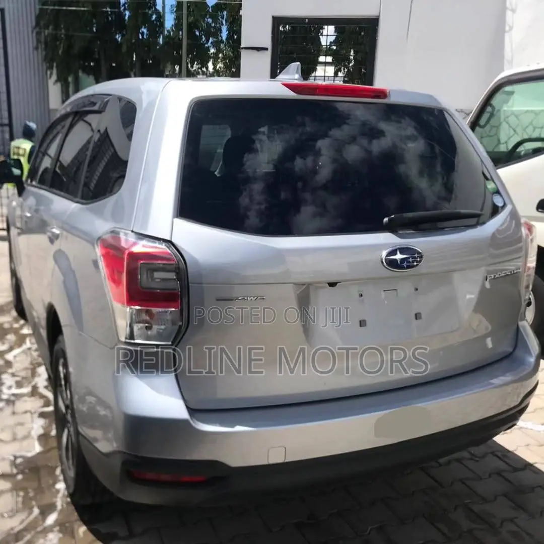 Subaru Forester 2017 Silver