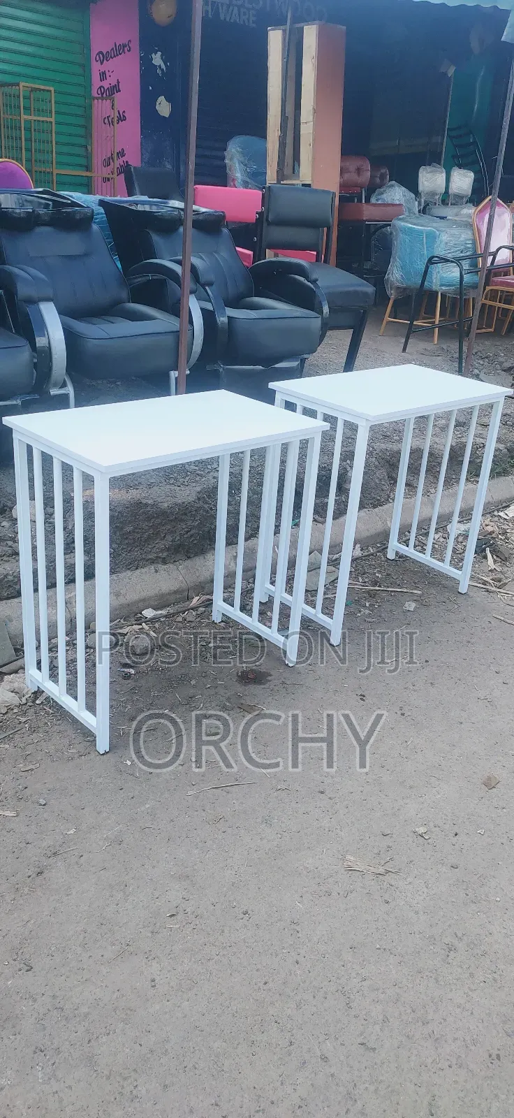 Manicure Table