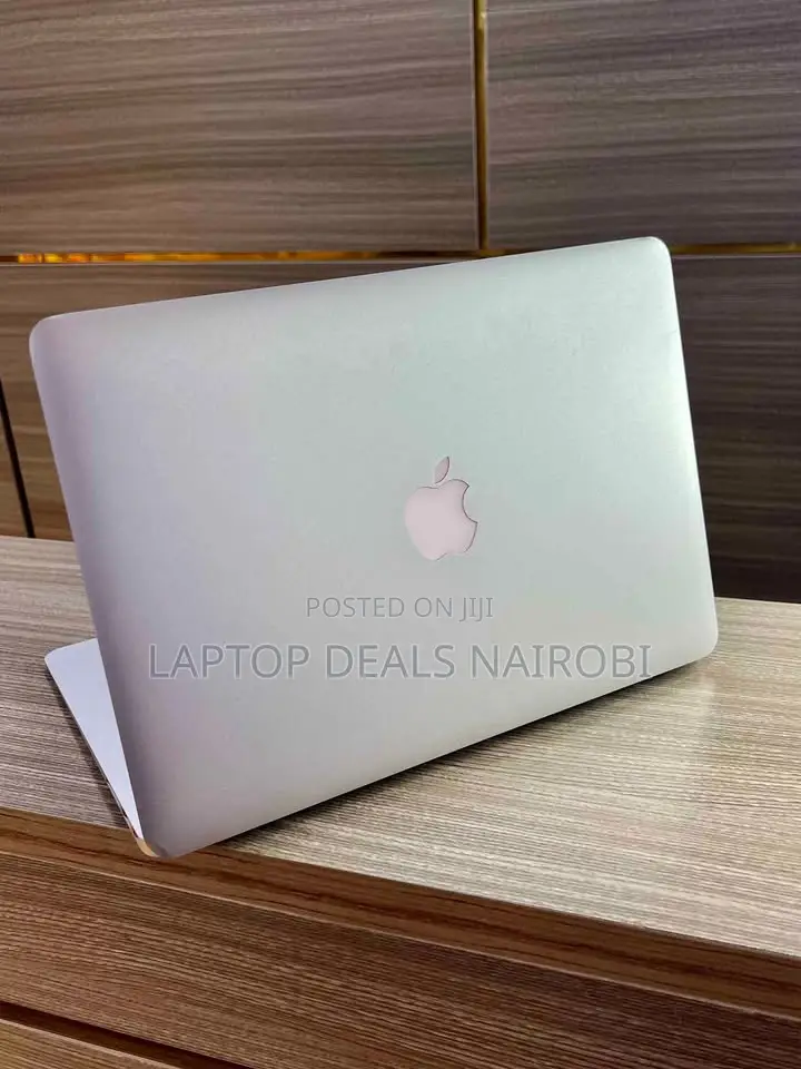 Laptop Apple MacBook Air 2015 8GB Intel Core I5 SSD 128GB