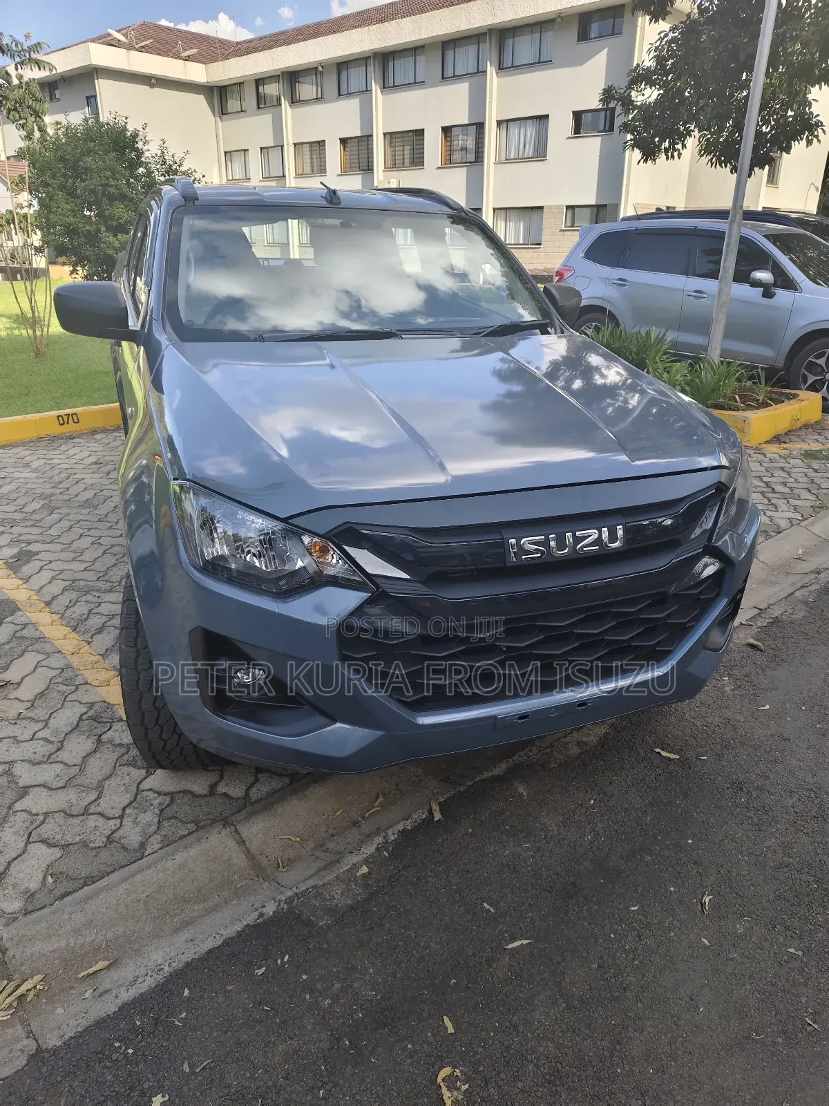New Isuzu D-MAX 2025 Gray