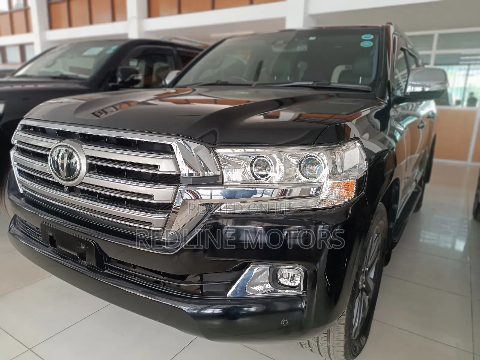 Toyota Land Cruiser 4.6 V8 ZX 2018 Black