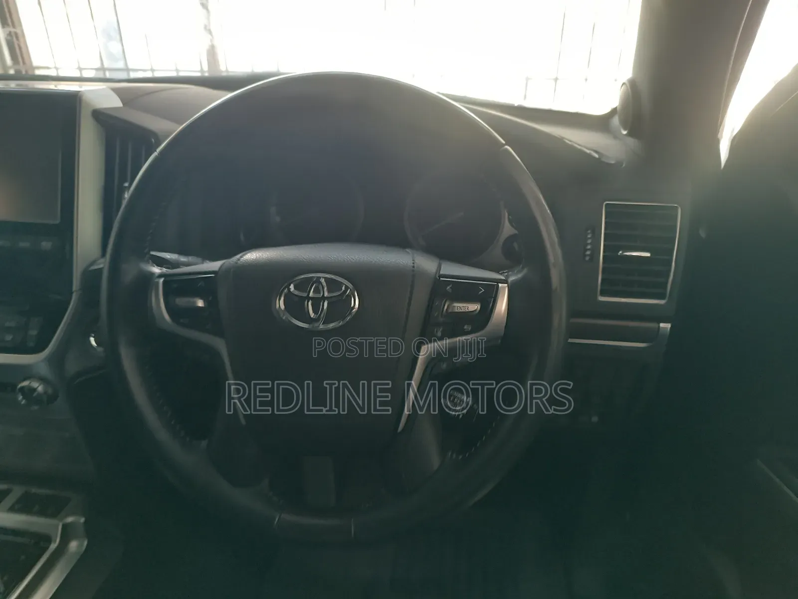 Toyota Land Cruiser 4.6 V8 ZX 2018 Black