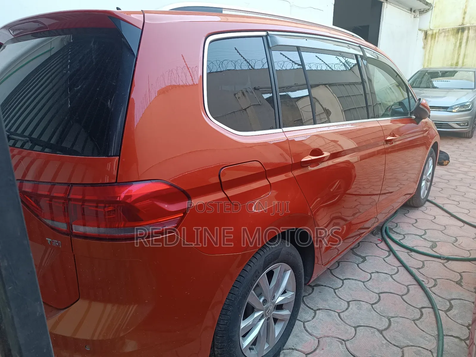 Volkswagen Touran 2018 Orange