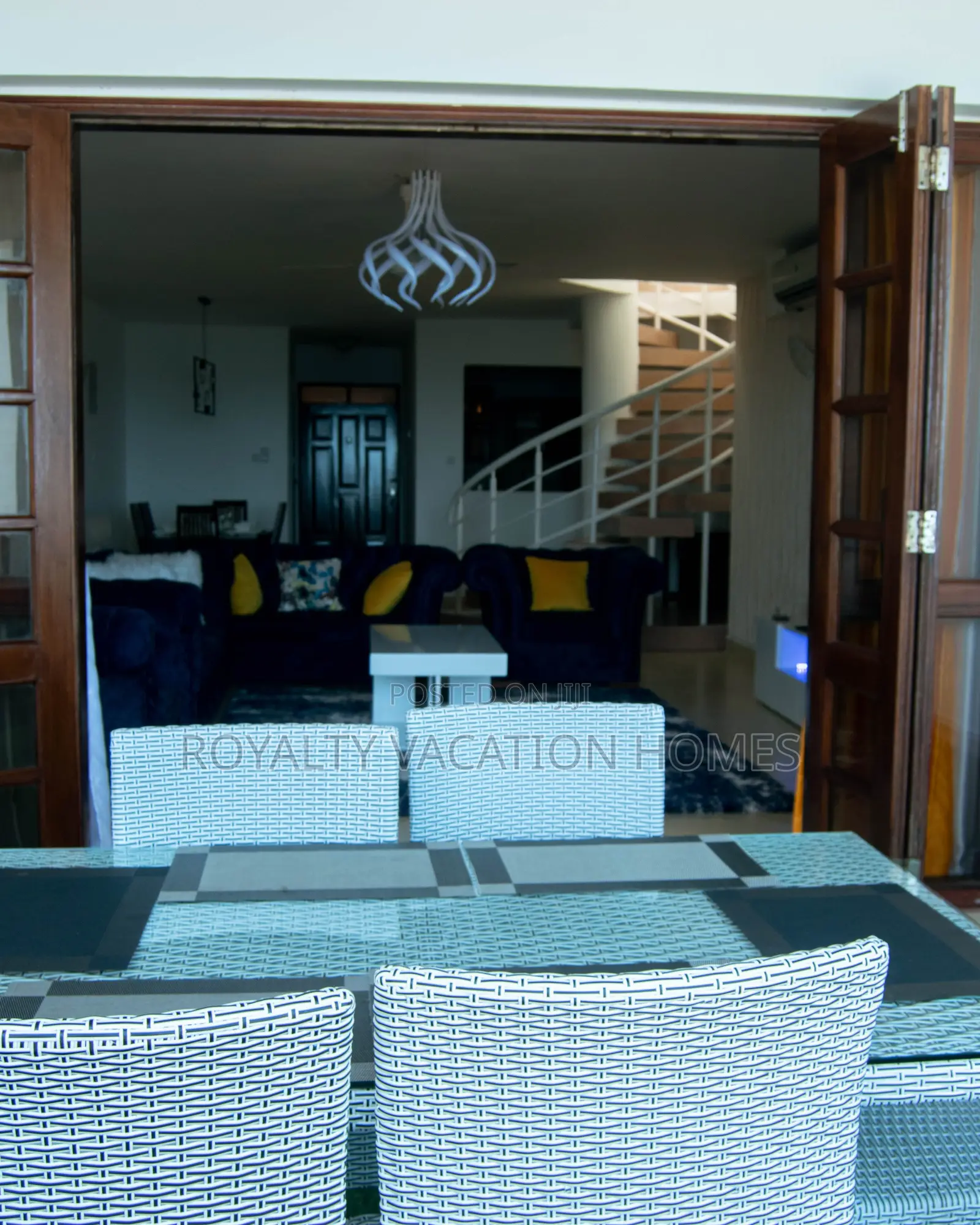 3bedroom Beachfront Apartment in Shanzu, Mombasa.