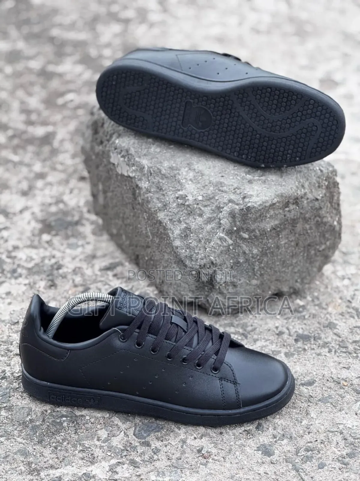 Black (Addidas) Stansmith Leather Laced Casuals*