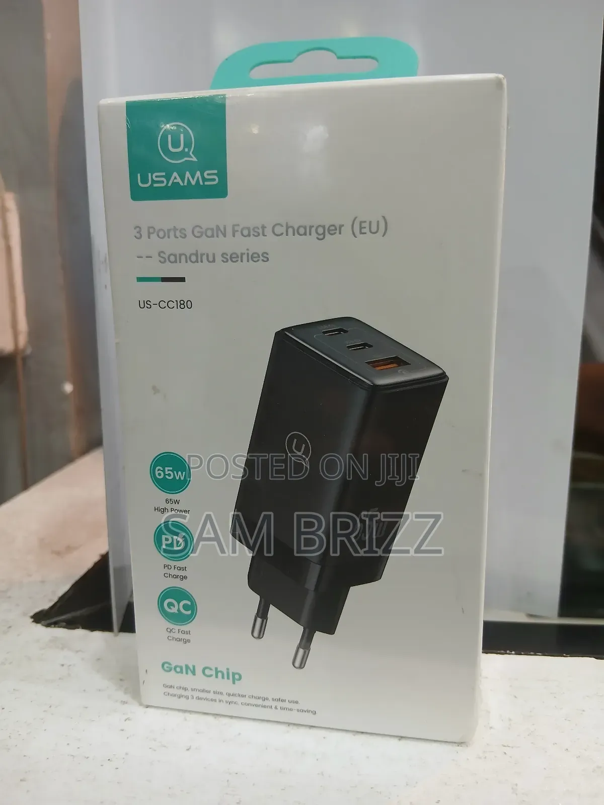 Usams 3 Ports Gan Fast Charger