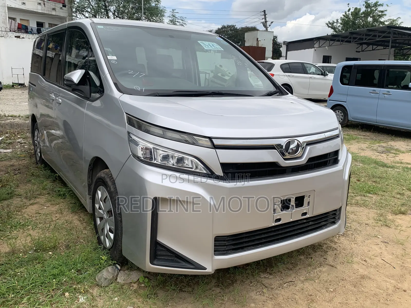 Toyota Voxy 2018 Silver